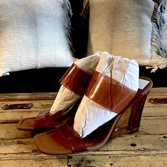 NEW ALDO SHOES LUCITE HEELS SLIP-ON MINIMALIST WEDGE SANDALS WEDGE HEELS 8 M - Picture 2 of 9